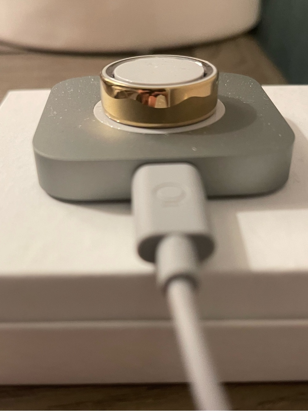 OURA Ring 4 Gold Tone Size 9 LIKE NEW - Picture 6 of 6